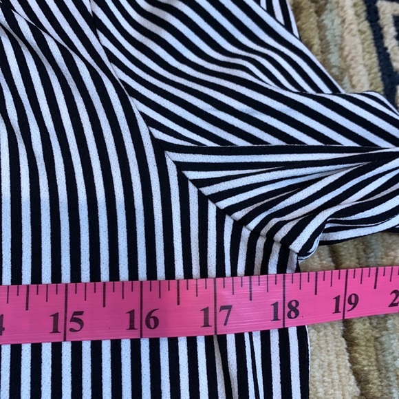 ADRIANNA PAPELL LS striped top - Picture 8 of 9
